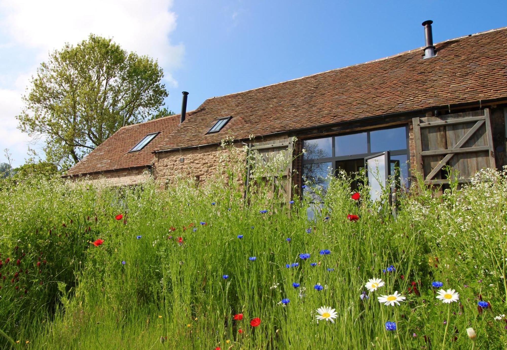 The Cart House - Beautiful Contemporary Barn - Hot Tub Apartment Bridgnorth Exterior foto