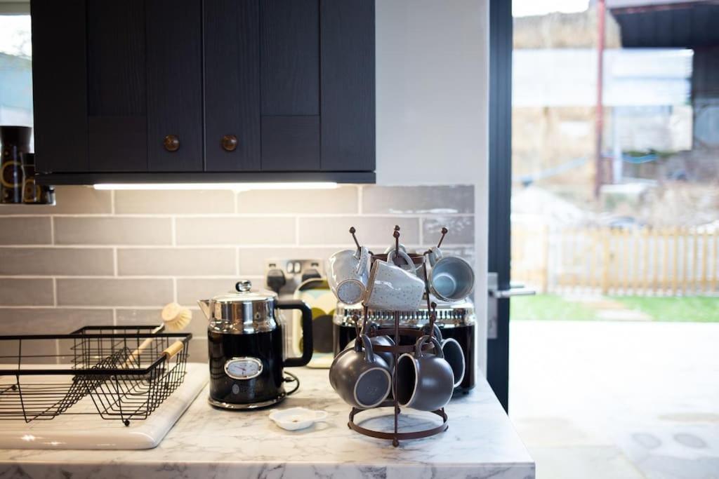 The Cart House - Beautiful Contemporary Barn - Hot Tub Apartment Bridgnorth Exterior foto
