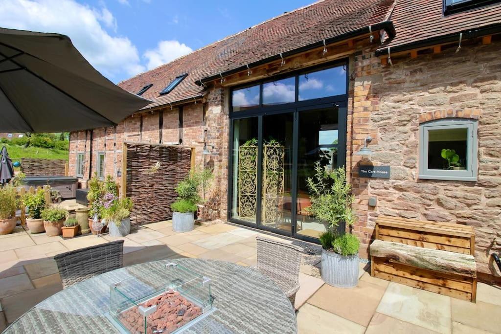 The Cart House - Beautiful Contemporary Barn - Hot Tub Apartment Bridgnorth Exterior foto
